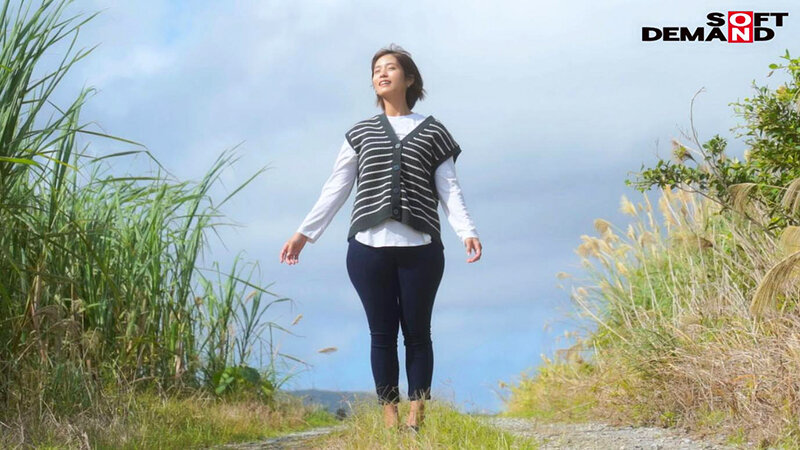 沢山出る母乳で3児を育てるママさんバレーガチ勢の島人 玉城夏帆 29歳 地元沖縄でAV DEBUTのサンプル画像6